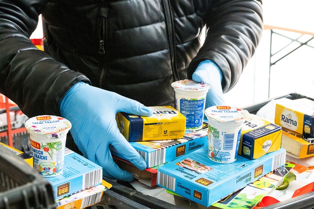 Caritas: Lebensmittel-Ausgabestelle Le+O / STEFANIE J.STEINDL Caritas: Lebensmittel-Ausgabestelle Le+O