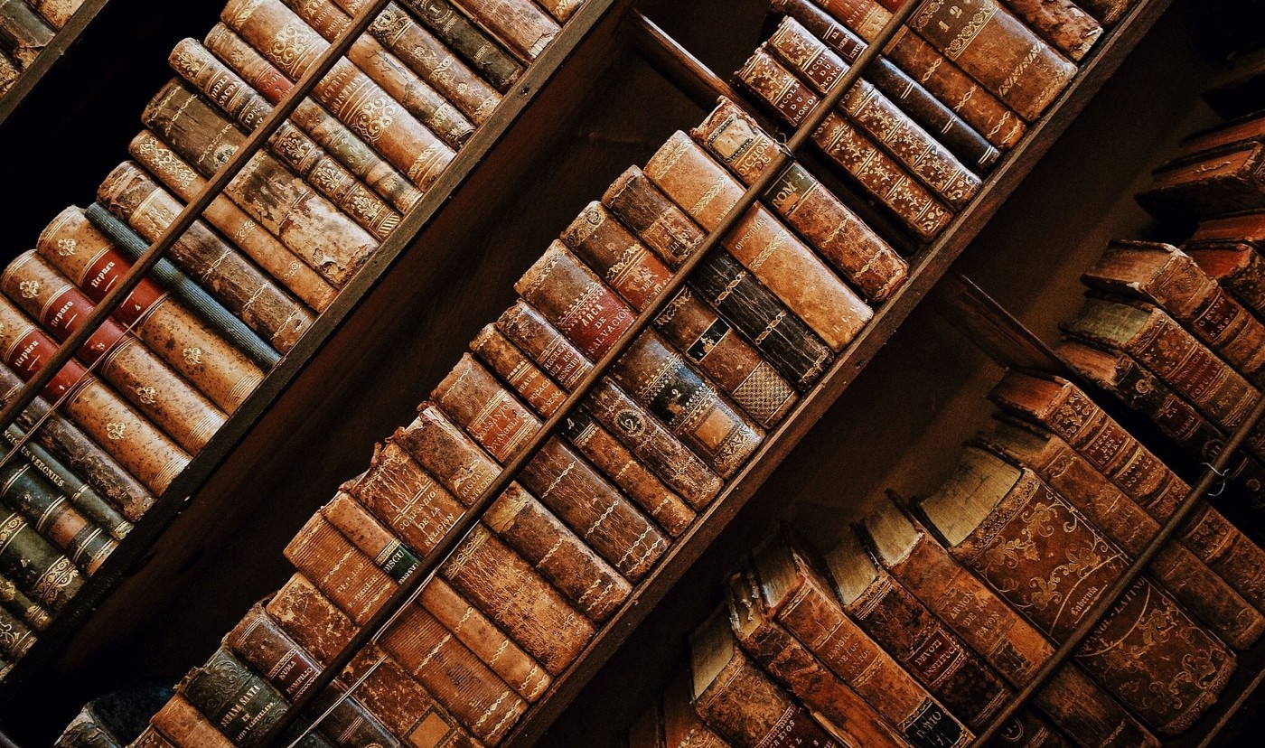 Angestaubt oder angesagt? Wer braucht heute eigentlich noch Theologinnen und Theologen?