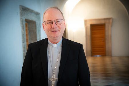 Bischof Elbs: Kirche und Welt brauchen Zeugnis der Ordensleute
