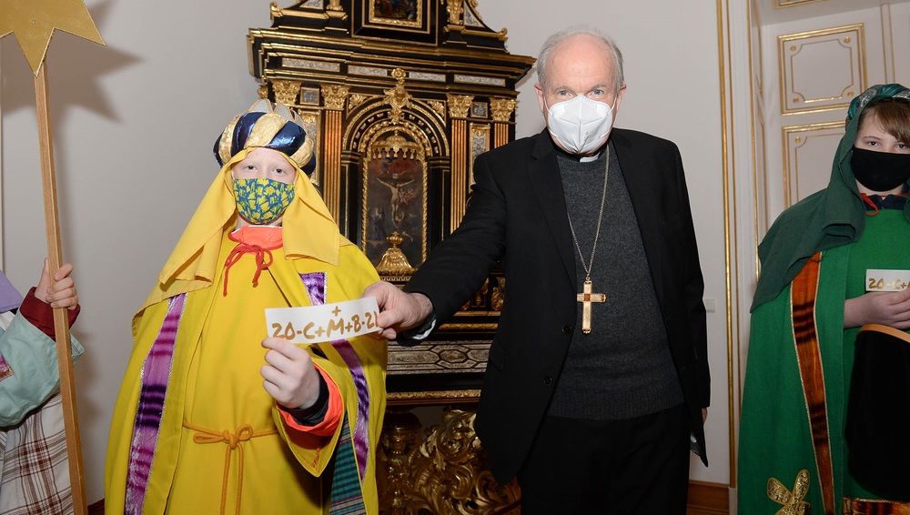 Sternsinger / kathbild.at / Franz Josef Rupprecht, Franz Josef Rupprecht Sternsinger aus Strasshof besuchen Kardinal Christoph Schönborn; Dreikönigsaktion