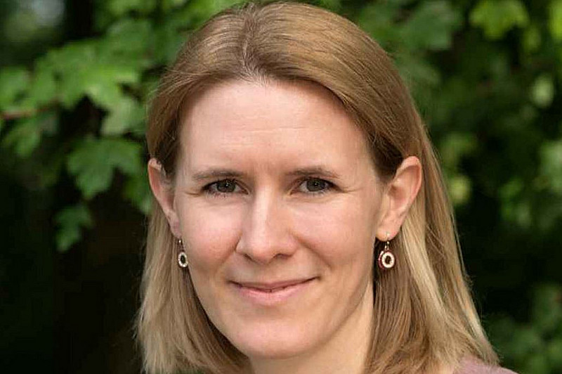 Prof. Sabine Konrad