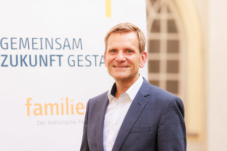 Familienverband: Arbeitsfreier Sonntags für Demokratie essenziell