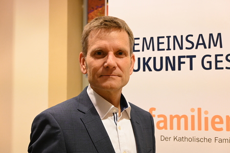 Familienverband: Kein Sparpaket auf Rücken der Kinder